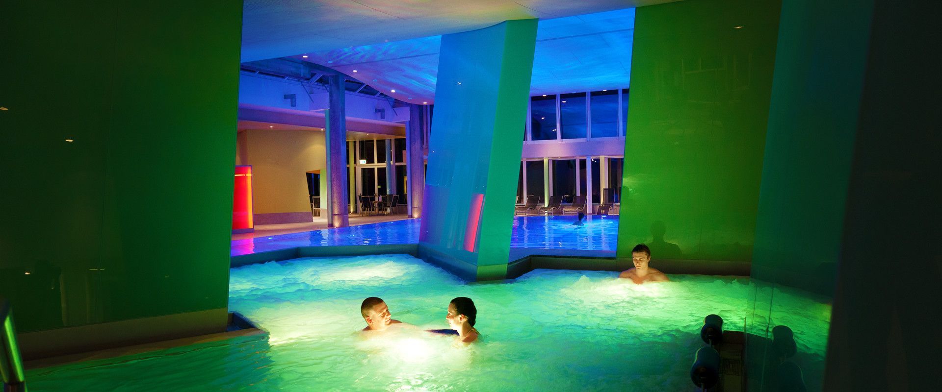 Badelandschaft in der Wellness-Welt