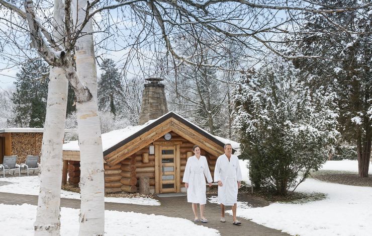 Sauna-Aussenbereich im Winter