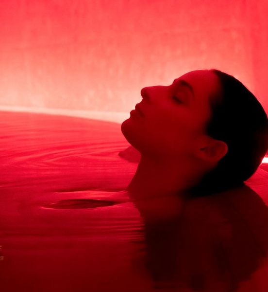 L'expérience du sel dans le Bassin d'eau saline intensive